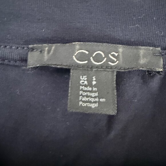 COS Navy Blue Multi Fabric Ruffle Hem Short Sleeve Top Womens Size Small - Picture 2 of 5